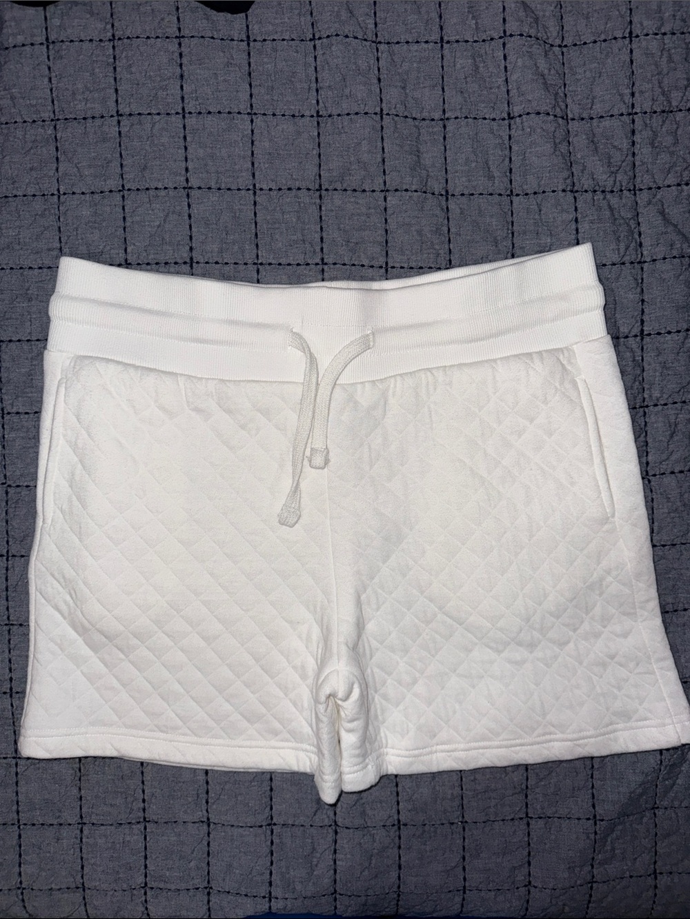 High-Waist Quilted White Women's Shorts